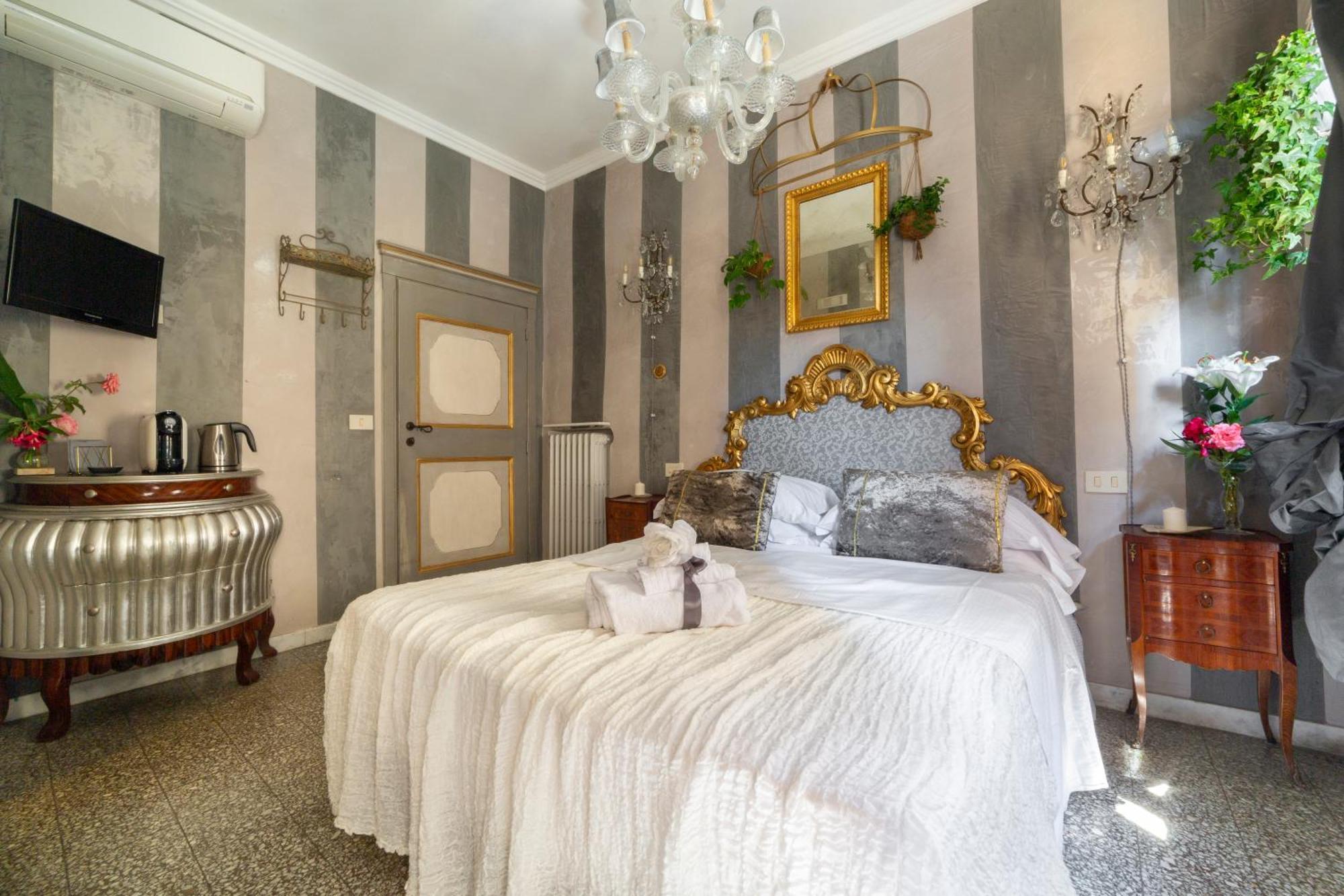 Bibi Boutique Arezzo Camere Deluxe Cartazucchero & Cioccolato מראה חיצוני תמונה